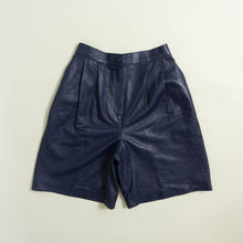 Load image into Gallery viewer, VINTAGE LEATHER SHORT  | NAVY | US 4-6